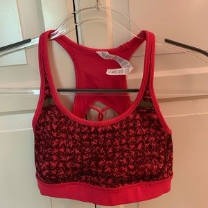 Lululemon brand new hot pink sports bra